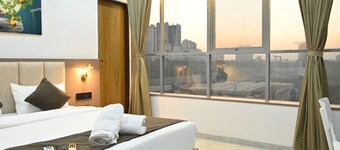 Hotel City Center Executive Magarpatta