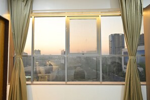 Comfort Studio Suite, City View | Desk, laptop workspace, iron/ironing board, free WiFi - Hotel City Center Executive Magarpatta (Pune)