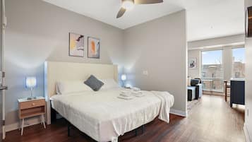 Iron/ironing board, WiFi, bed sheets, wheelchair access