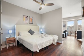 Bügeleisen/Bügelbrett, WLAN, Bettwäsche, Rollstuhlgeeignet