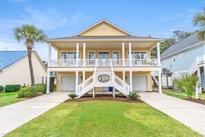 Exterior - Private House w/Private Pool, 0.3 miles from beach + Free Attraction Tickets! (North Myrtle Beach)