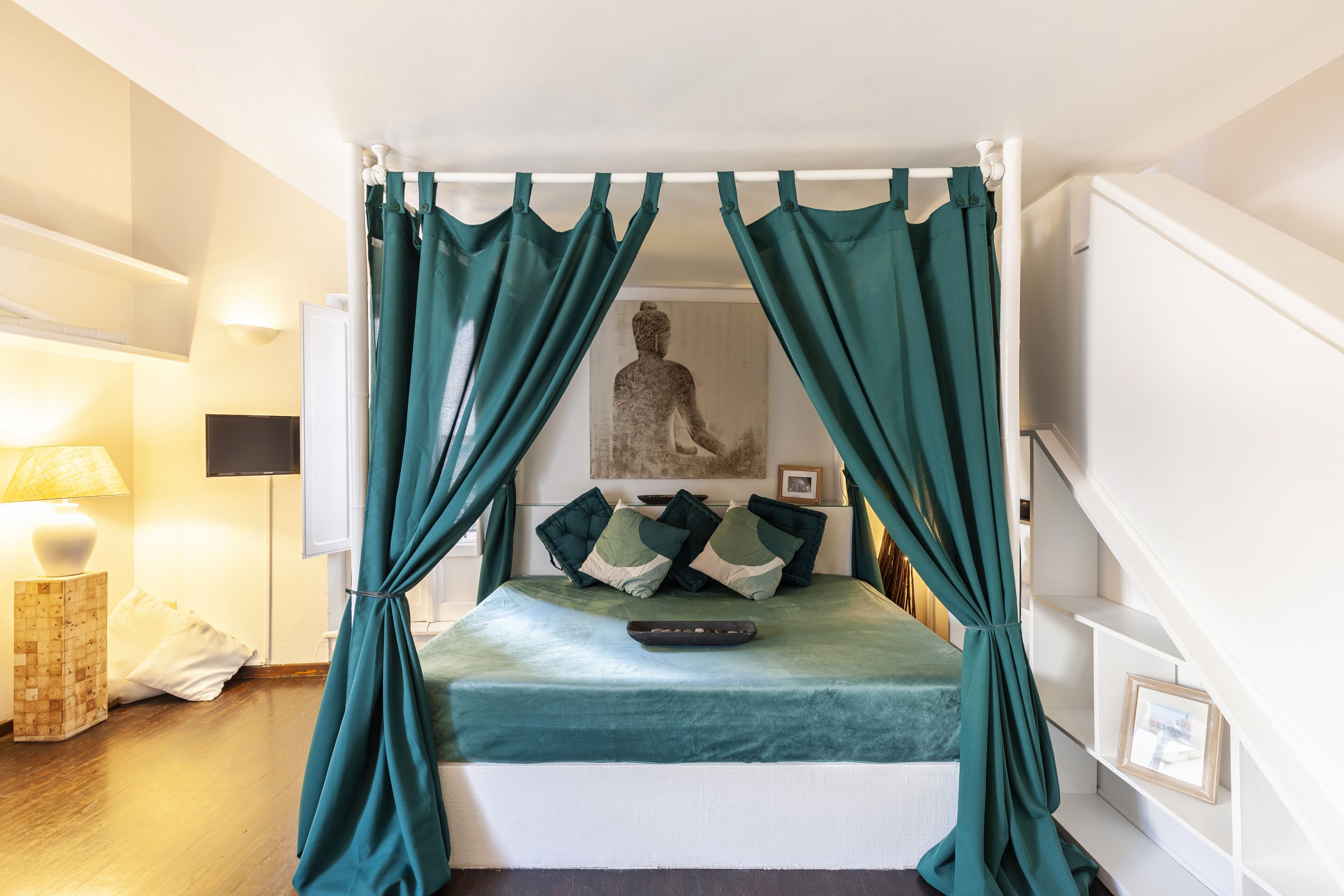 Luksusleilighet, byutsikt | Oppholdsområde | En 50-tommers TV med kabel-kanaler