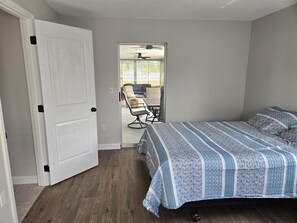 2 bedrooms, travel crib, free WiFi, bed sheets