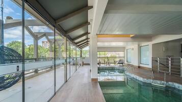 Basic Apartment | Pool