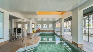 Basic Apartment | Pool