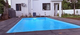 Cool Breeze Villa No. 1 in the centre of Grand Baie with swimming pool 