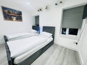 Strykjärn/strykbräda, gratis wi-fi och sängkläder