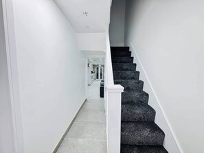 Interior - Cosy En-Suite Room near Cardiff City Centre (Cardiff)