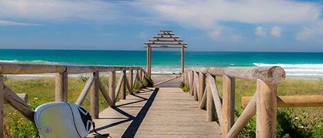 Plage à proximité, sable blanc