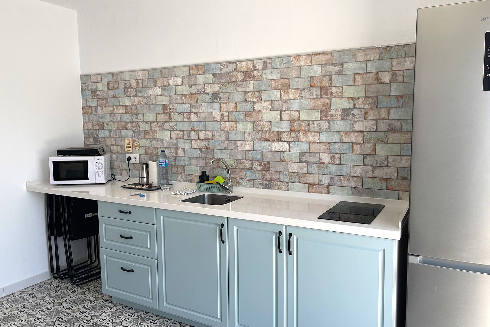 Comfort Apartment, Patio | Private kitchen | Fridge, microwave, stovetop, dishwasher