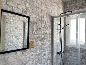 公寓, 陽台, 花園景觀 | 浴室 | 吹風機