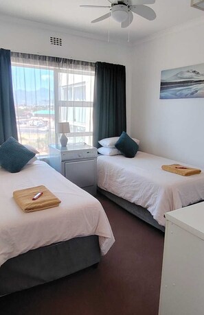 3 Schlafzimmer, Bügeleisen/Bügelbrett, WLAN, Bettwäsche