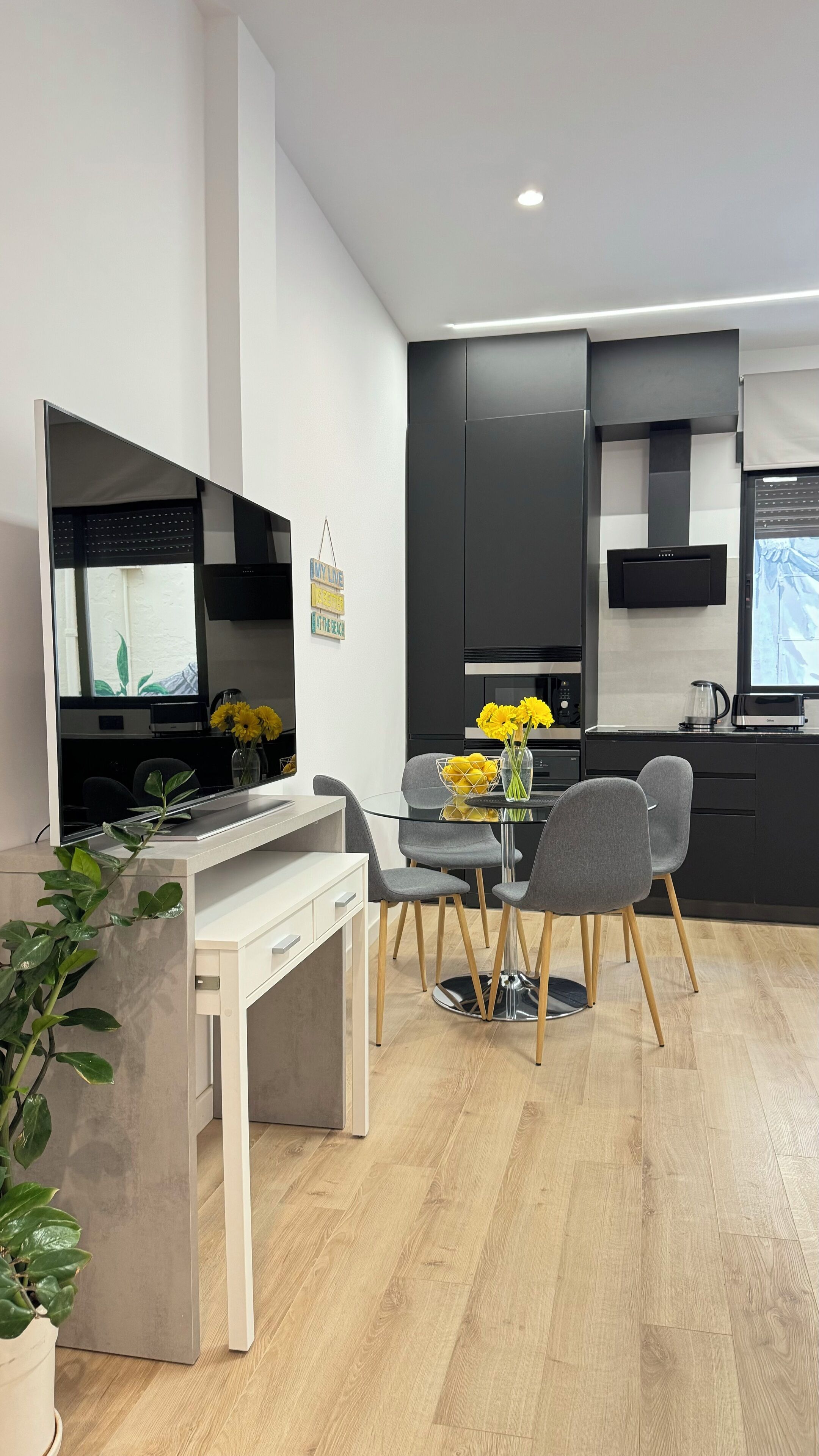 Studio | Een kluis op de kamer, verduisterende gordijnen