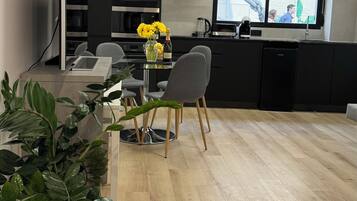 Studio, Pets allowed