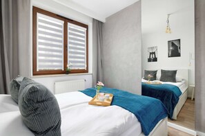 Bügeleisen/Bügelbrett, Reisekinderbett, WLAN, Bettwäsche