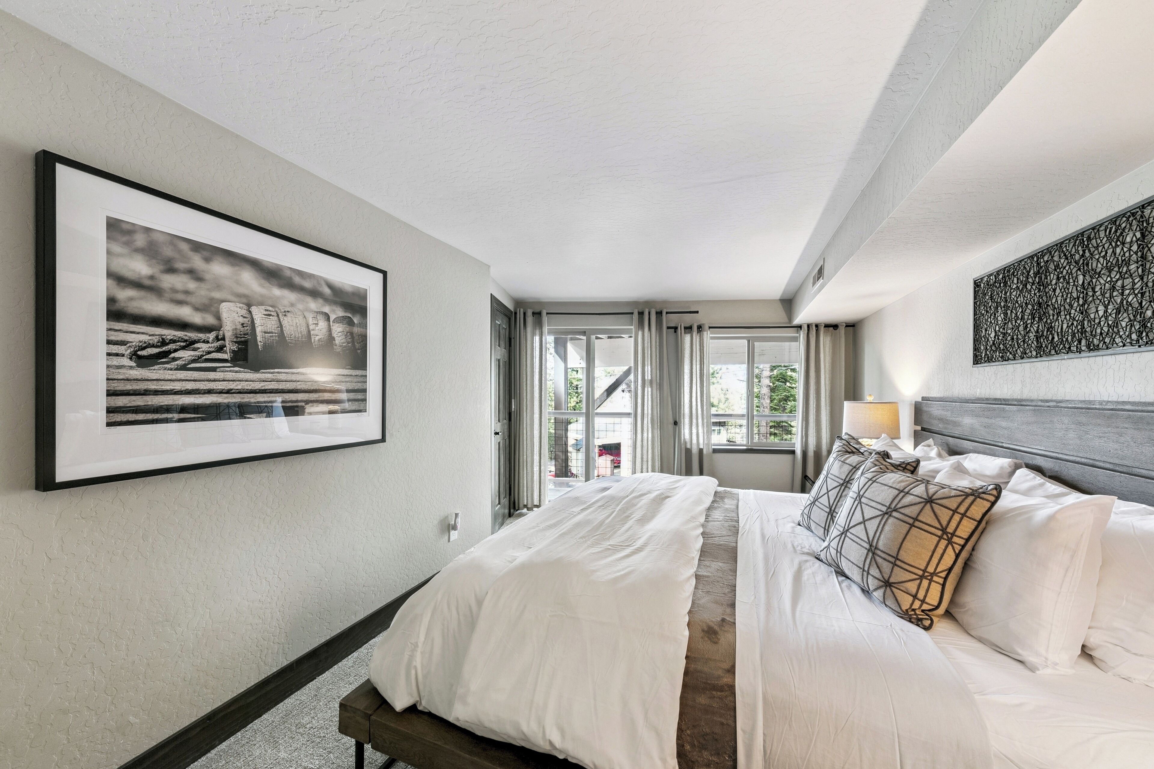 5 bedrooms, desk, iron/ironing board, free WiFi