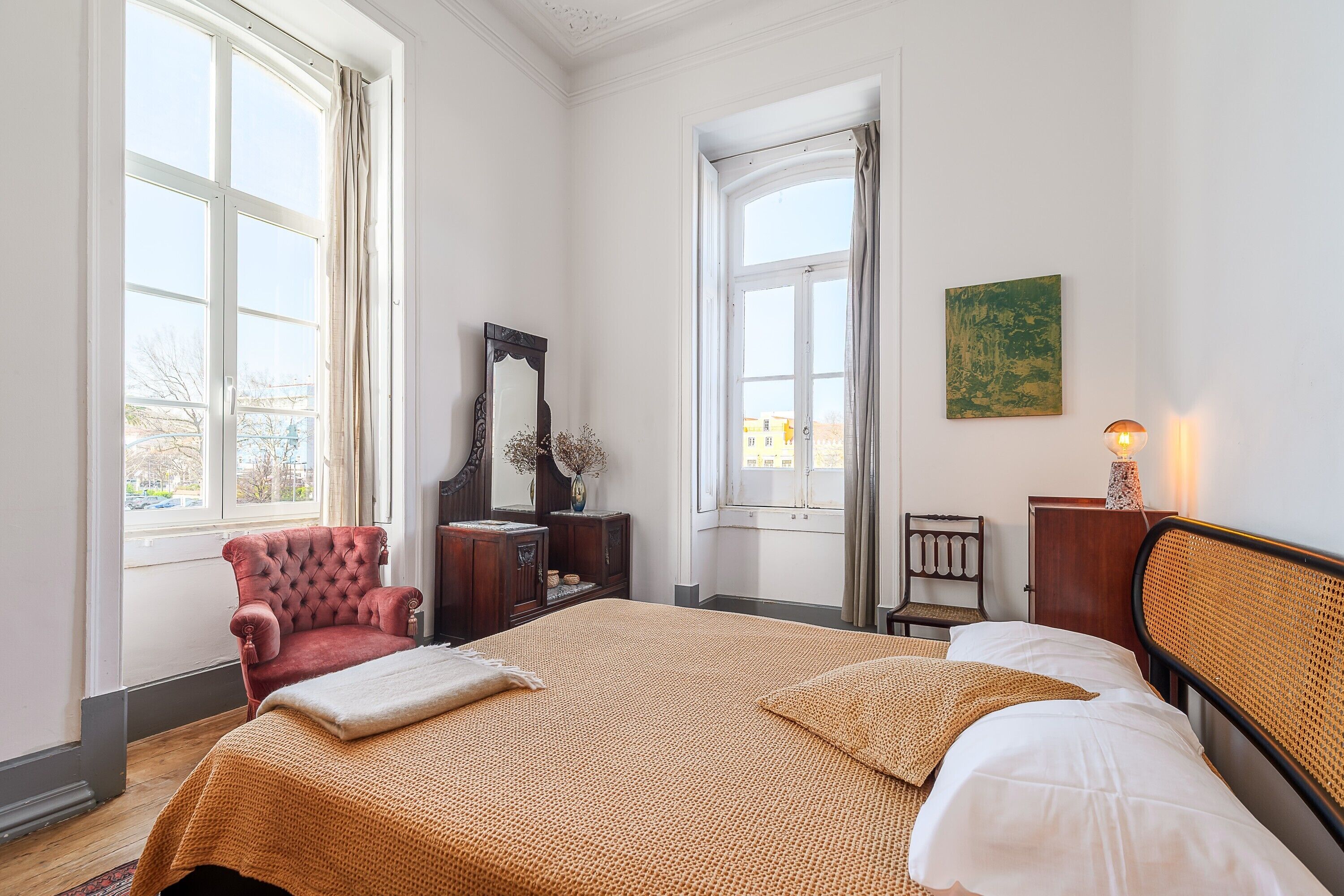 4 slaapkamers, een strijkplank/strijkijzer, wifi, beddengoed