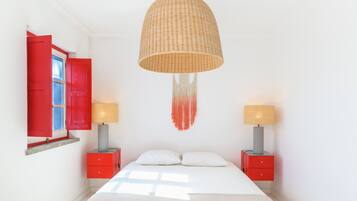 Ferros/tábuas de passar roupa, Wi-Fi, roupa de cama