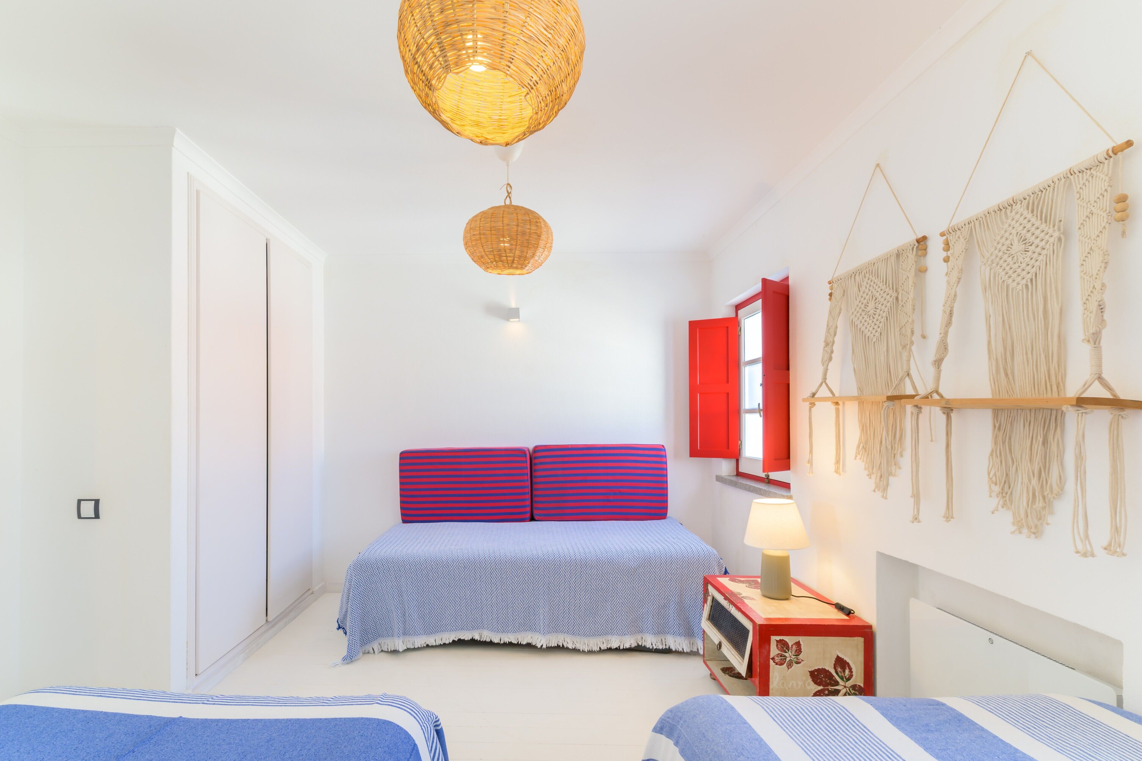 Fer et planche à repasser, Wi-Fi, draps fournis