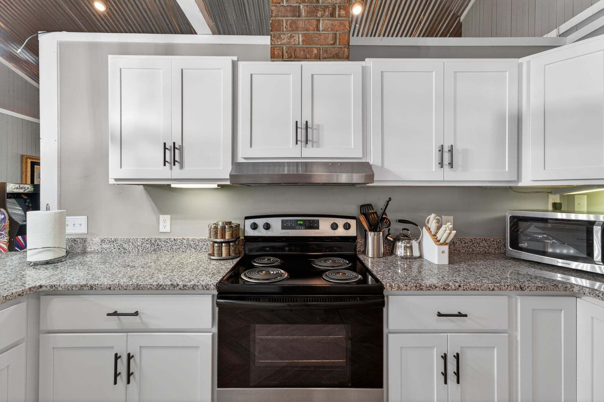 Hus, 3 soverom | Eget kjøkken | Kjøleskap, ovn, kaffetrakter/tekoker og brødrister