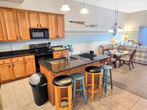 Interior - Downtown 3 bedroom condo. 2 blocks to the boardwalk, beach and Atlantic Ocean! SB301 (Ocean City)