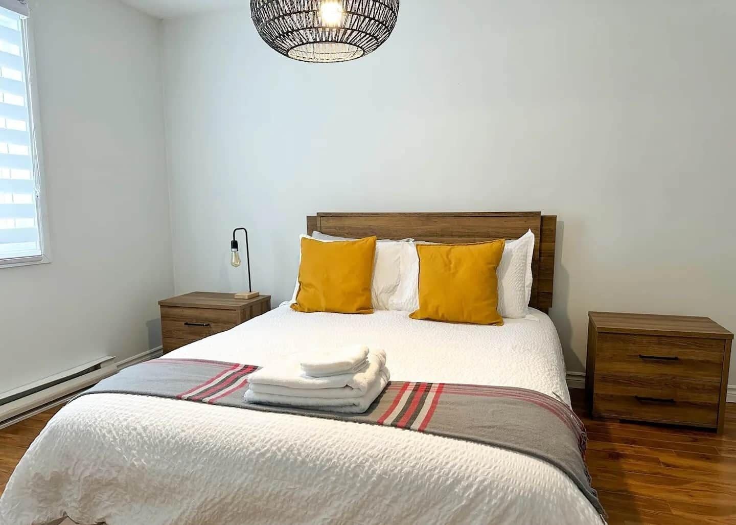 Fer et planche à repasser, Wi-Fi, draps fournis