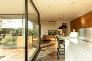 Villa | 4 bedrooms - Luxury Villa Close to Maastricht (Bilzen)