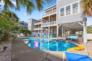 Pool - Sea Esta is a 7-bedroom, 5-bathroom, large enough for the whole family! (Ocean Isle Beach)