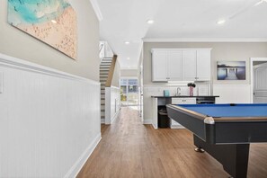 Games room - Sea Esta is a 7-bedroom, 5-bathroom, large enough for the whole family! (Ocean Isle Beach)