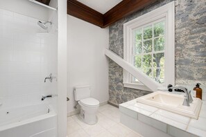 Bathroom - Christmas Wine Country Escape • 1BR Queen Room (Santa Rosa)