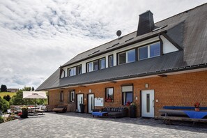 Exterior - Holiday Home 'Sport Rees - 7 Fewo Eventraum' with Mountain View, Private Terrace & Wi-Fi (Oberried)