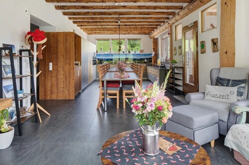 Maison de vacances 'Sport Rees - 7 Fewo Eventraum' avec vue montagne, terrasse privée et Wi-Fi