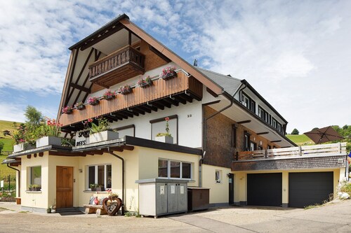 Holiday Home 'Sport Rees - 7 Fewo Eventraum' with Mountain View, Private Terrace & Wi-Fi
