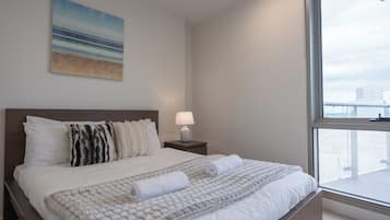 2 soverom, skrivebord, strykejern/-brett og wi-fi (inkludert)