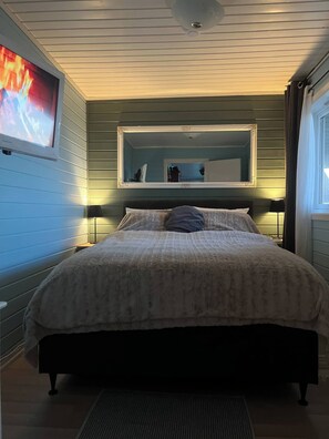 2 bedrooms - Cheerful Cabin With Sauna and Great Views (Hustadvika)