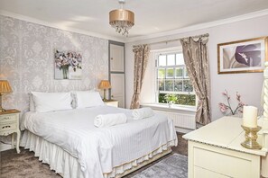5 chambres, décoration personnalisée, ameublement personnalisé