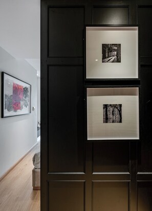 Deluxe Studio, City View | Bathroom | Shower, free toiletries, hair dryer, slippers - Harry's Residence (Hoan Kiem)