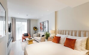 Studio Deluxe, quang cảnh thành phố | Bộ trải giường bằng vải Frette của Ý, bộ đồ giường cao cấp 