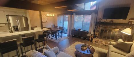 Televisor intel·ligent i llar de foc