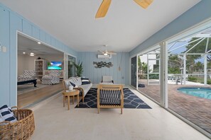 TV - Kings Crown Home - Elevated Coastal Living (Sanibel)