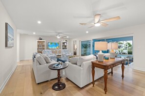 TV - Kings Crown Home - Elevated Coastal Living (Sanibel)