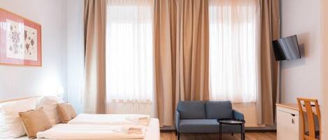 Free WiFi, bed sheets