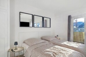 4 Schlafzimmer, Bügeleisen/Bügelbrett, WLAN, Bettwäsche