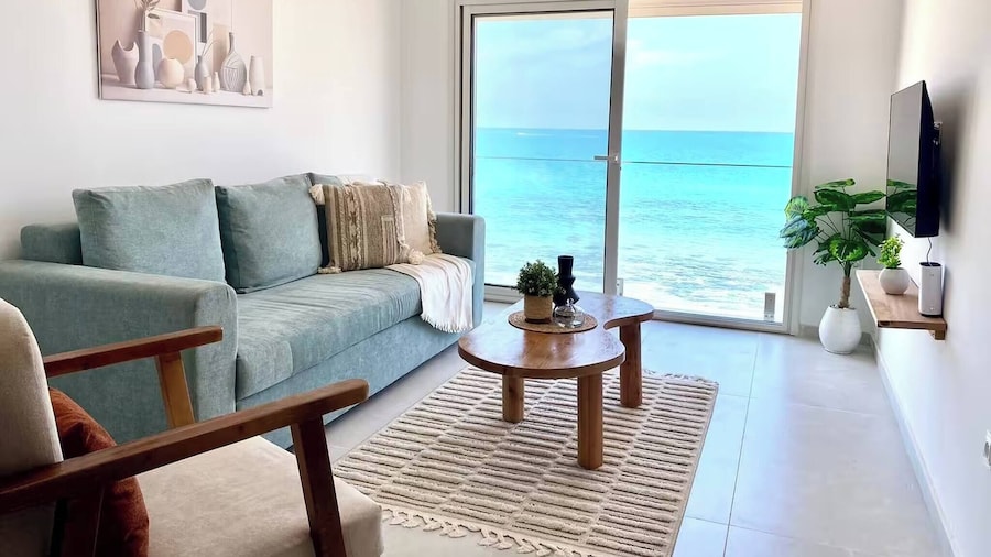 L'écume Blanche - Apartment With Feet in the Water