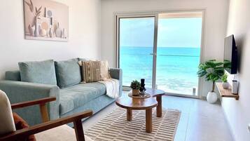 Apartamento, 2 quartos, sacada | Sala de estar