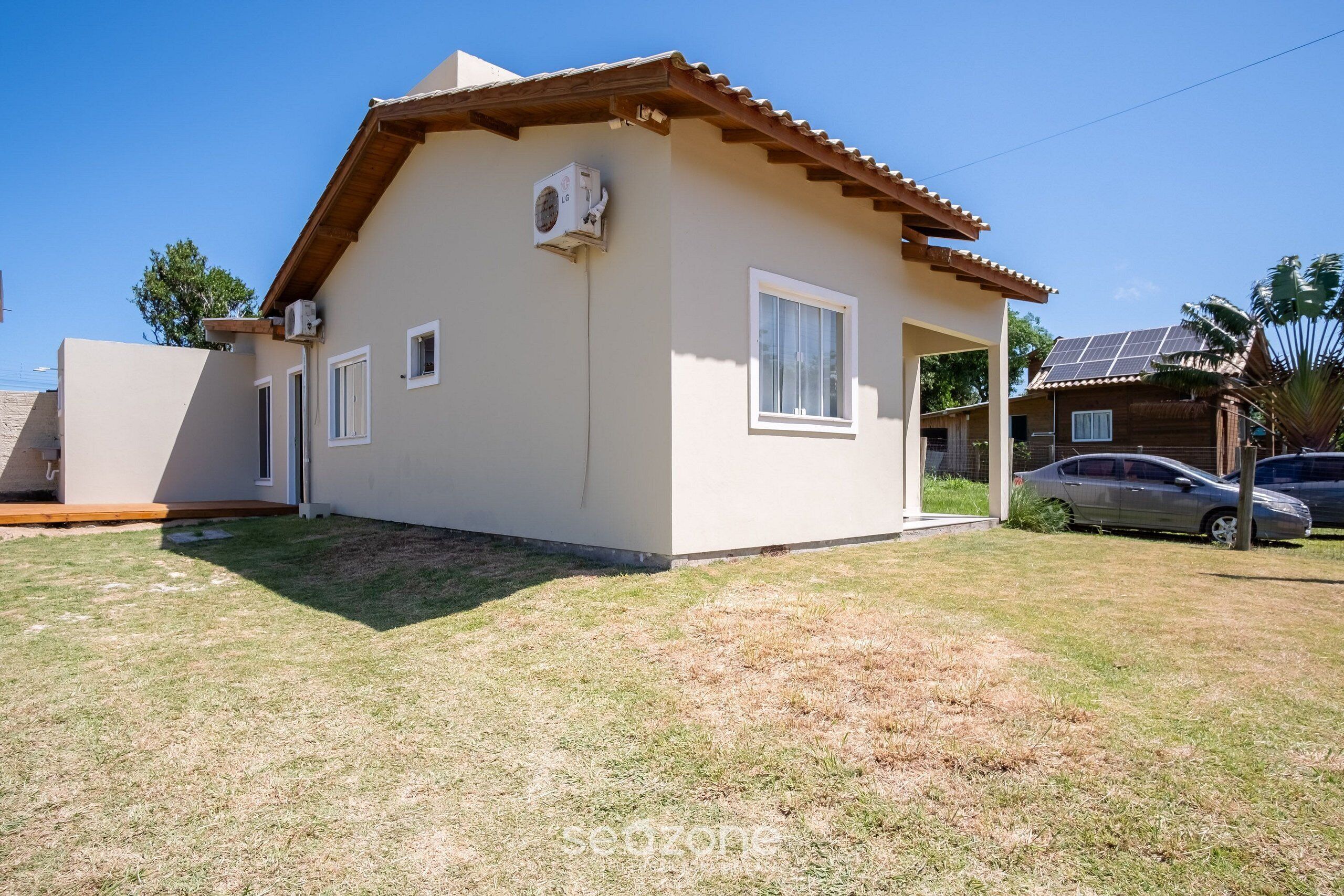 Basic Apartment | Exterior