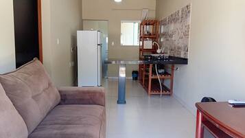 Appartamento Basic | Area soggiorno | Smart TV 32 pollici con canali digitali