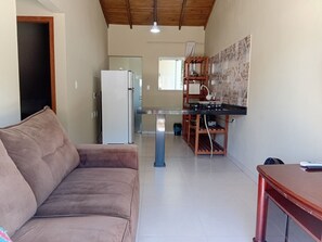 Appartamento Basic | Area soggiorno | Smart TV 32 pollici con canali digitali