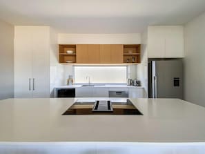 Fridge, microwave, oven, stovetop - Kalbarri Visions Apartment, Kalbarri, WA (Kalbarri)