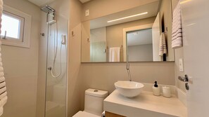 Deluxe Apartment, 1 Double Bed | Bathroom - Apto Moderno na Velha - Vila Germânica (Blumenau)